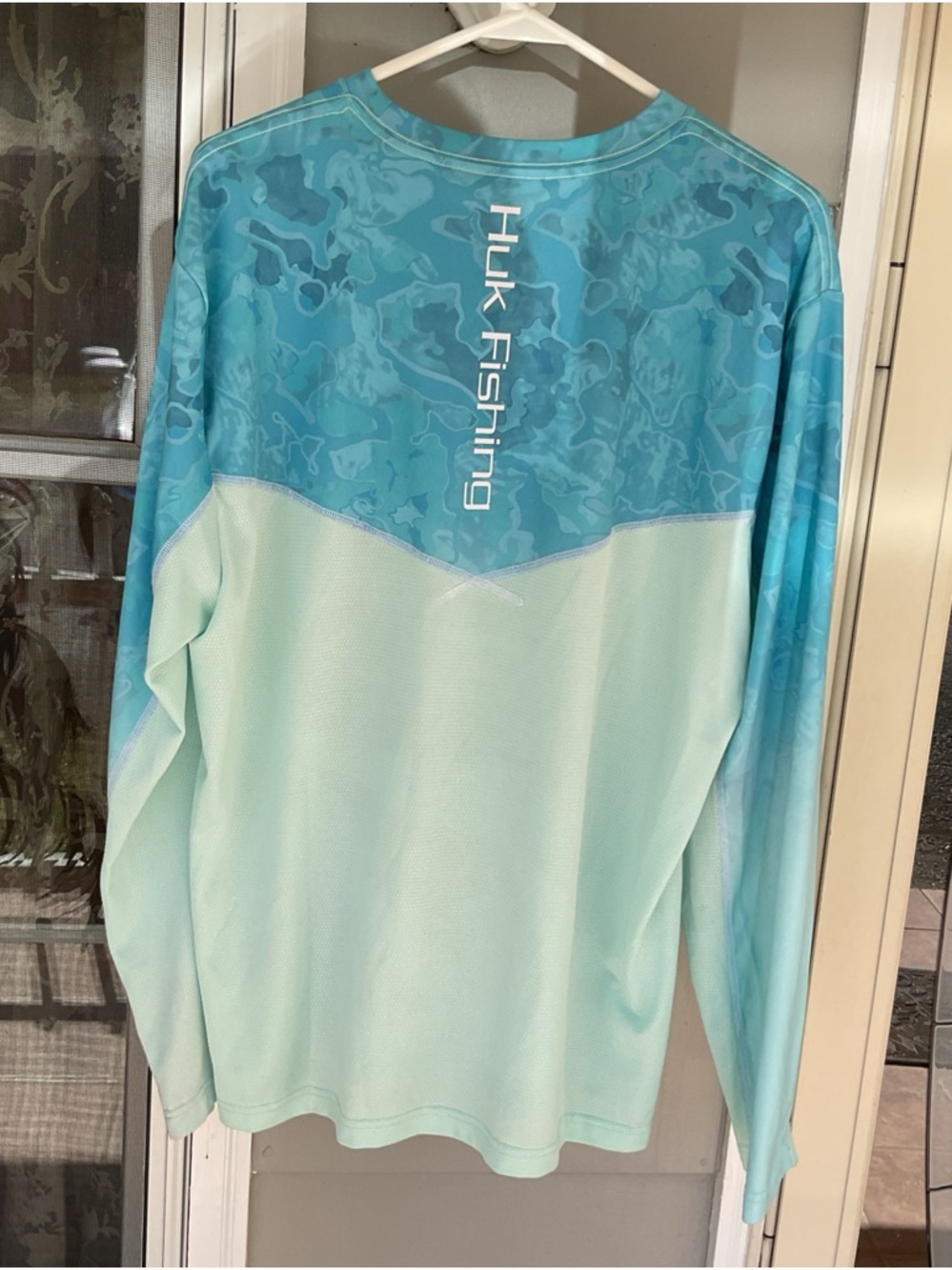 Hulk Shirt Men Top Large teal  aqua Pullover Loose Performance Fishing Beach EUC - Picture 9 of 11